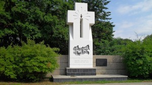 К празднованию 70-летия Великой победы в Ставополе завершается реставрация памятников «Жертвам репрессий»